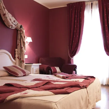 Pradas Ordesa מלון 3*