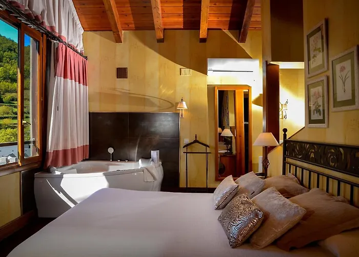 Hotel Pradas Ordesa Broto